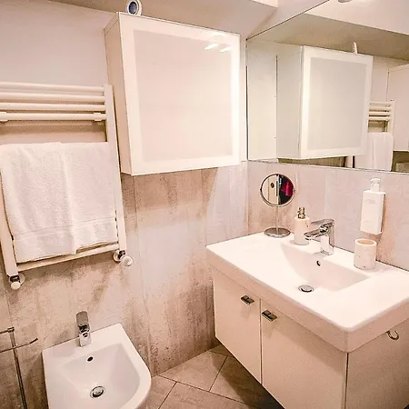 Acacia - Cocco Apartment *